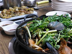 Boiling Pot and Pancake Oysters