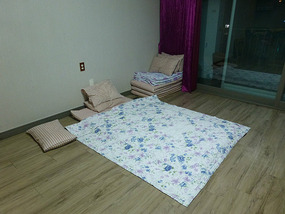 Floor Bed