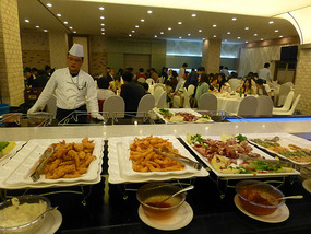 Span of Buffet Hall