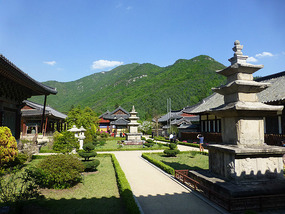 Pagoda in Gardens