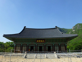 Span of Wide Hall