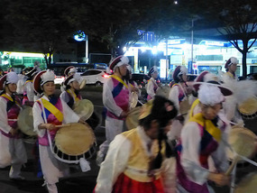 Drumming Marchers