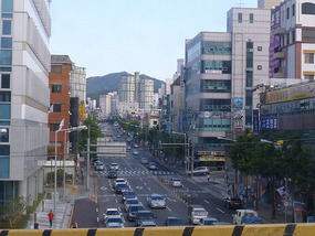 Wide Laned Gwangju