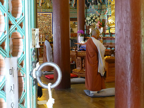 Temple Monks