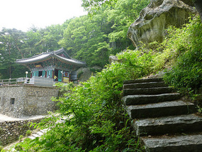 Side Staircase