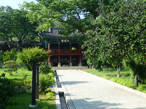 Elevated Lookout Building