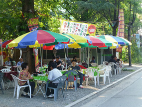 Cafe Style Sidewalk