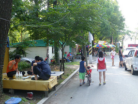 Outdoor Raised Seating