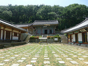 Yonghwasa Temple