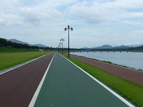 River Bike Lane