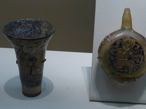 Detailed Glassware
