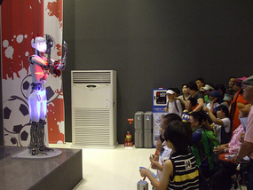 Addressing Crowds