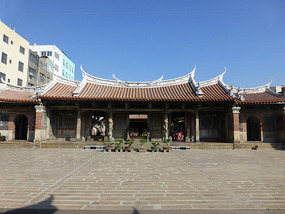 Longshan Temple