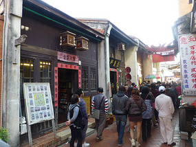 Tourists Fill Street