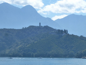 Distant Cien Pagoda