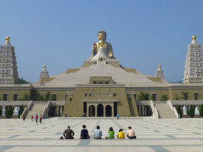 Buddha and Pyramids