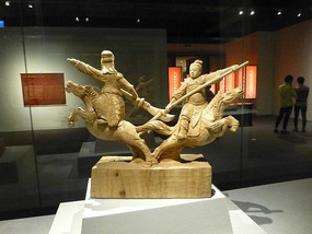 Carved Horse Battle