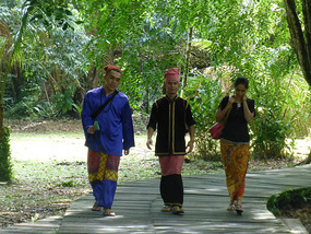 Performers Head to Theatre