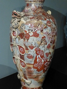 Detailed Vase Art