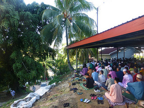 Covered Overflow Area