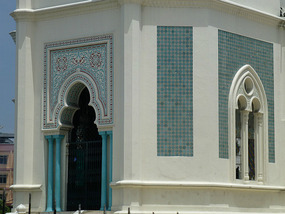 Moorish Features