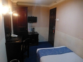 Luxury Hotel Room