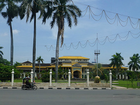 Maimoon Palace