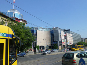 Big Shopping Mall Opposite