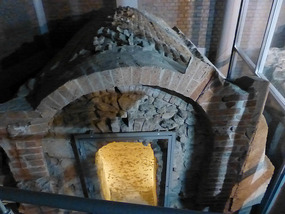 Christian Tomb