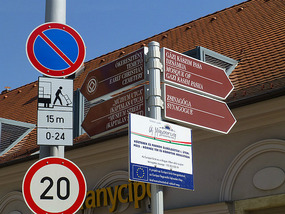 Tourist Signs