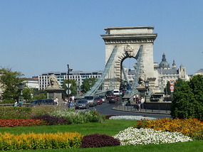 Chain Bridge