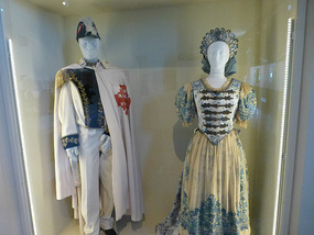Royal Outfits