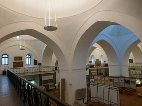 Upper Galleries