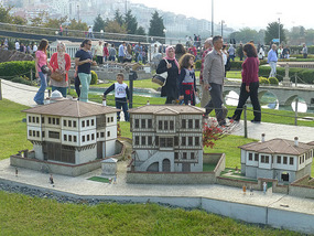 Safronbodlu Homes
