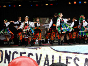 Stage Dancers