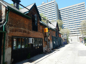 Coach House