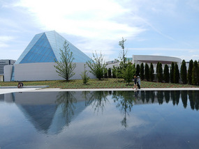 Ismaili Centre