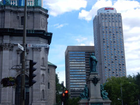 Statue