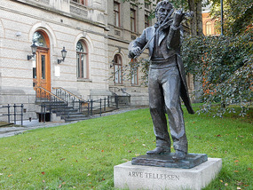 Musician Monument