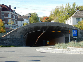 Mountain Car Tunnel