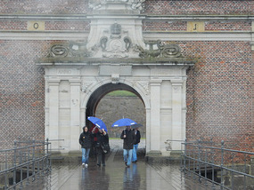 Umbrellas Out