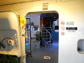 Jumbo Jet Hotel