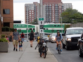 Bloor GO Stn