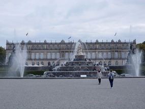 Side Fountains