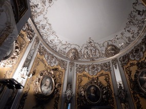 Gold Room