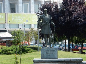 Statue