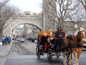 Porte St Louis