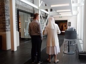 Nun