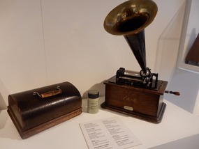 Gramophone