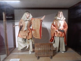 Lifesize Figures